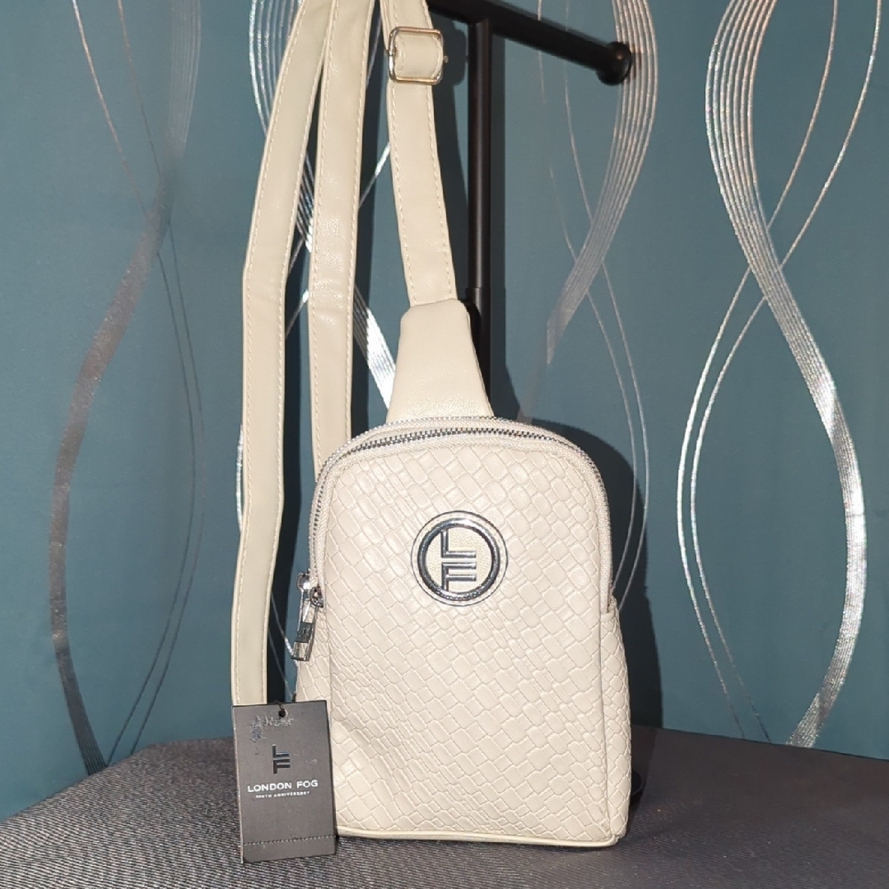 London Fog Broadway Double Compartment Woven Sling